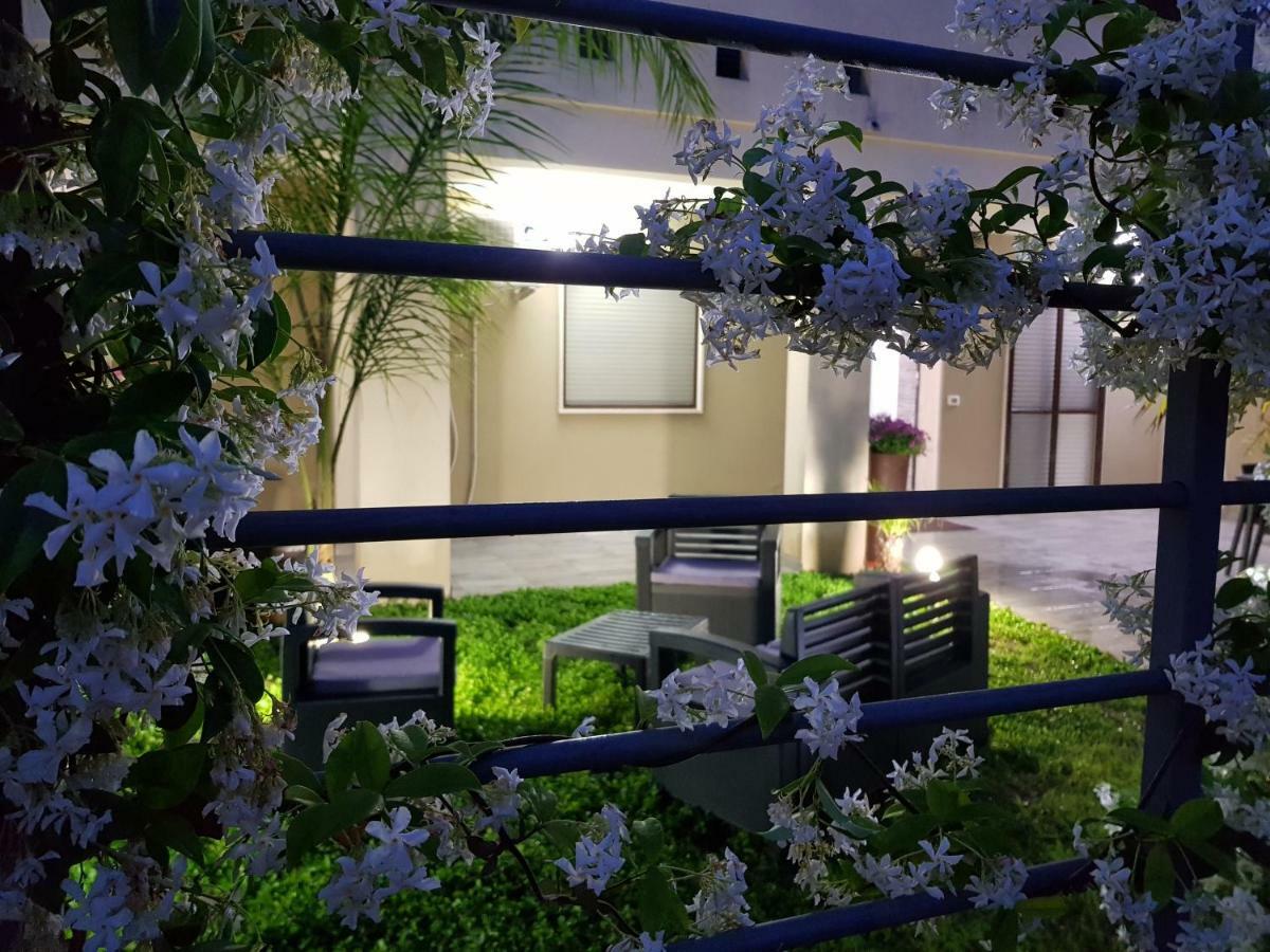 Villino Soleluna ليتشي المظهر الخارجي الصورة